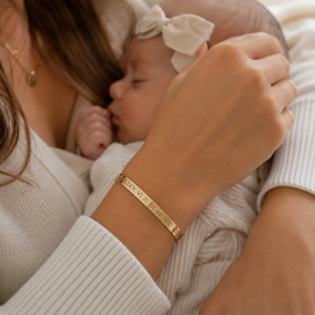 Mimi Cuff Roman